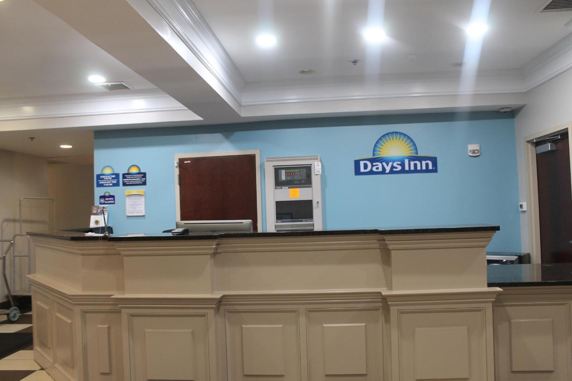 Days Inn By Wyndham Budd Lake מראה חיצוני תמונה